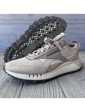 Reebok Classic Leather x PLEASURES Taupe Tan Brown Men’s Size 9 Sneaker Collab